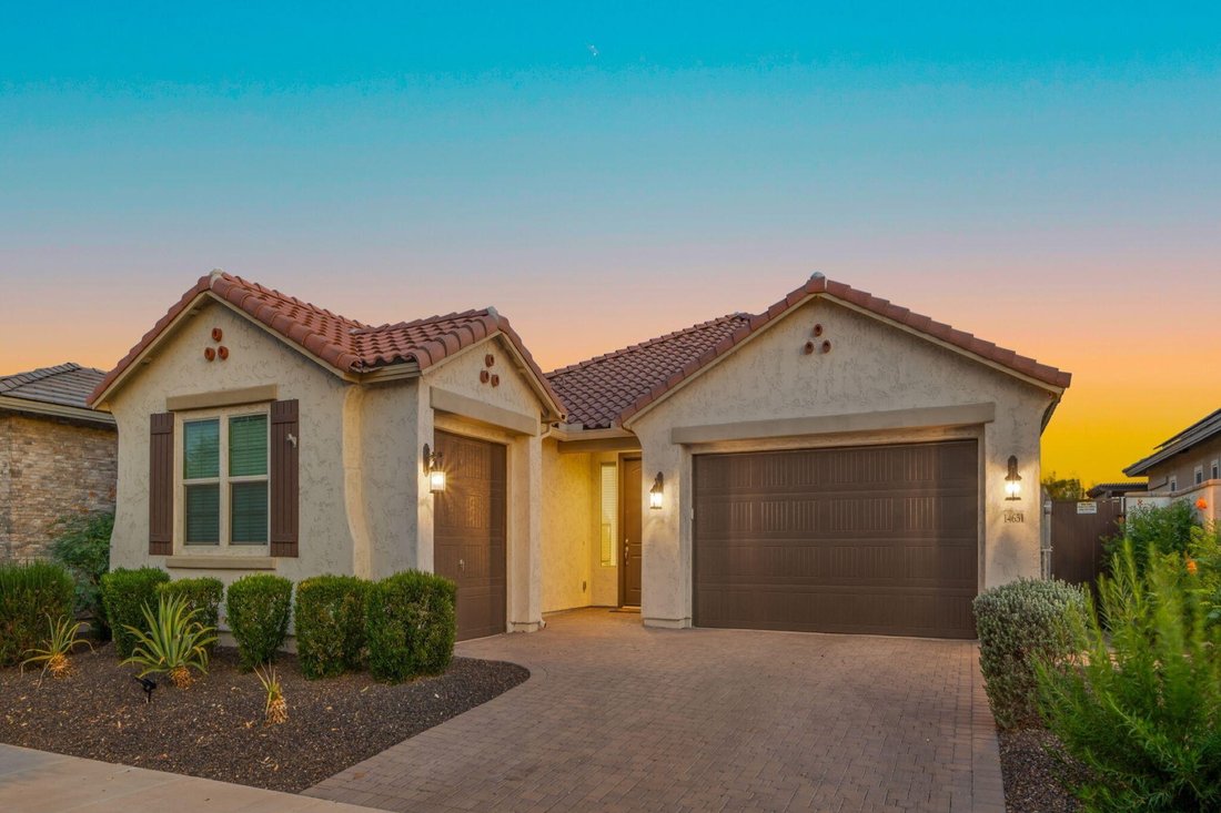 Surprise, Arizona, United States 1 - 18623920