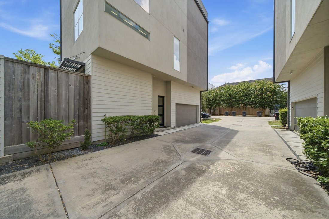 House in Houston, Texas, United States 3 - 18628760