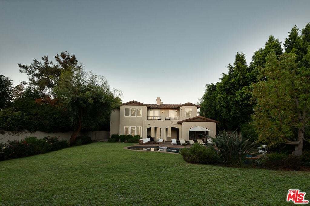 House in East Los Angeles, California, United States 1 - 18629390