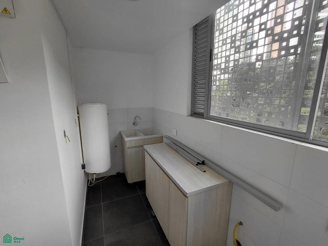 Condo in Medellín, Antioquia, Colombia 2 - 17731398