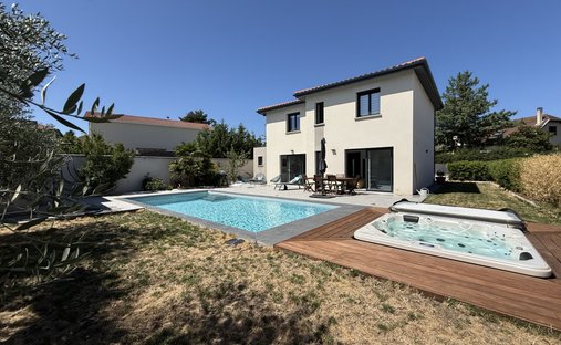 House in Marcy-l'Etoile, Auvergne-Rhône-Alpes, France 1
