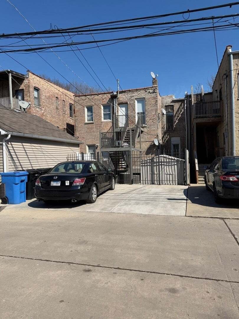 Chicago, Illinois, United States 3 - 18628599