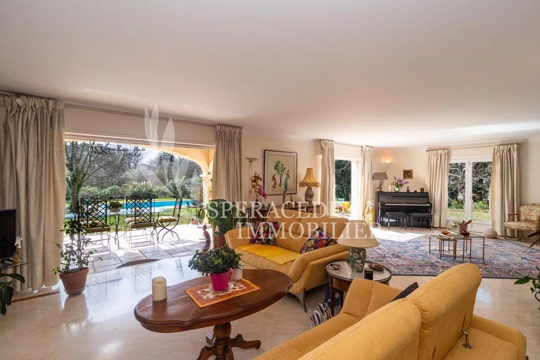 Country House in Grasse, Provence-Alpes-Côte d'Azur, France 5 - 12645995