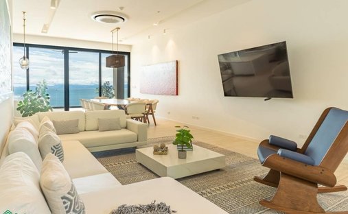 Condo in Playa Herradura, Puntarenas Province, Costa Rica 1