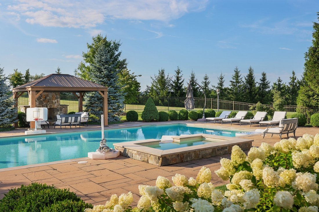 House in Basking Ridge, New Jersey, United States 4 - 18626884