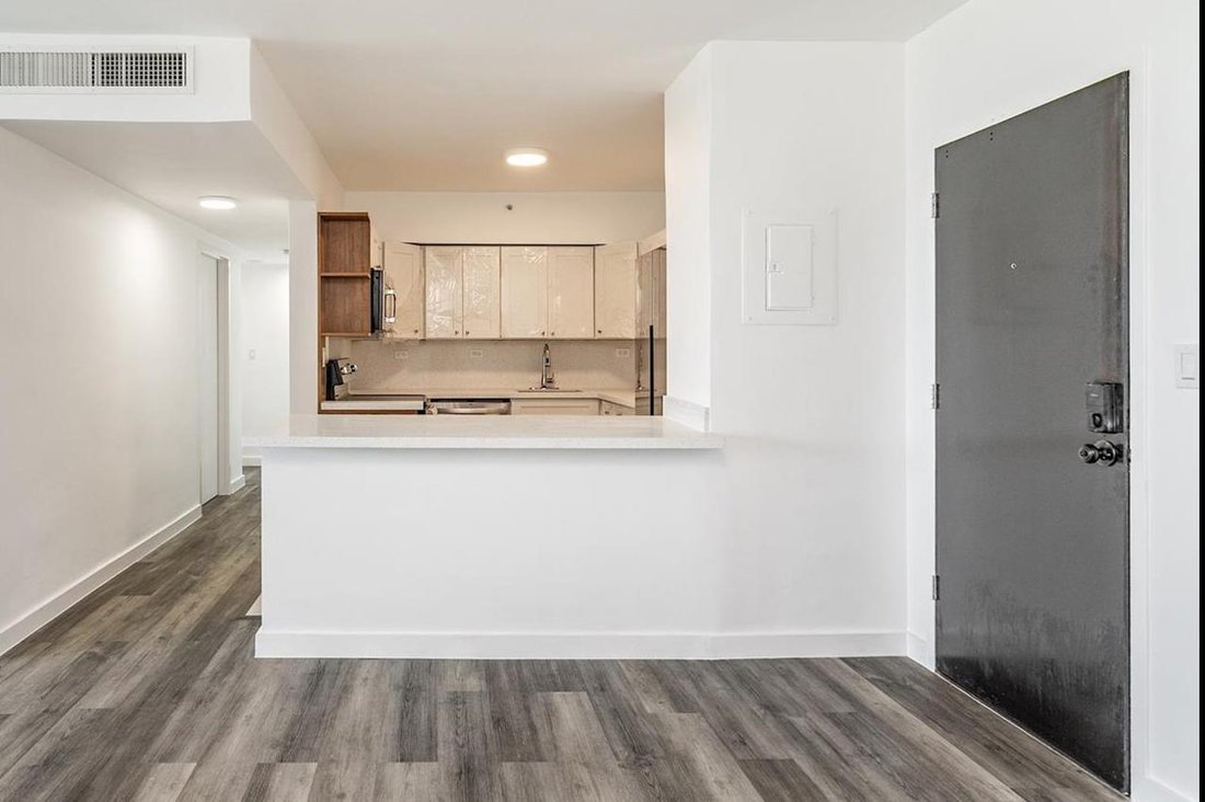 Apartment in Miami Beach, Florida, United States 4 - 18627071