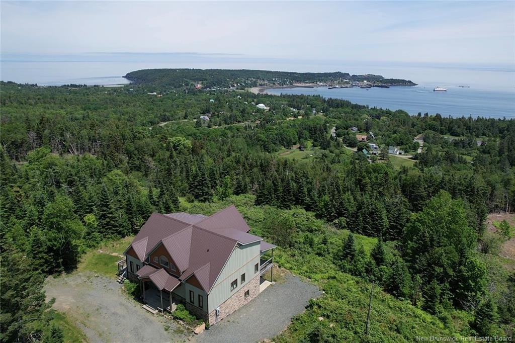 House in Grand Manan, New Brunswick, Canada 1 - 18628110