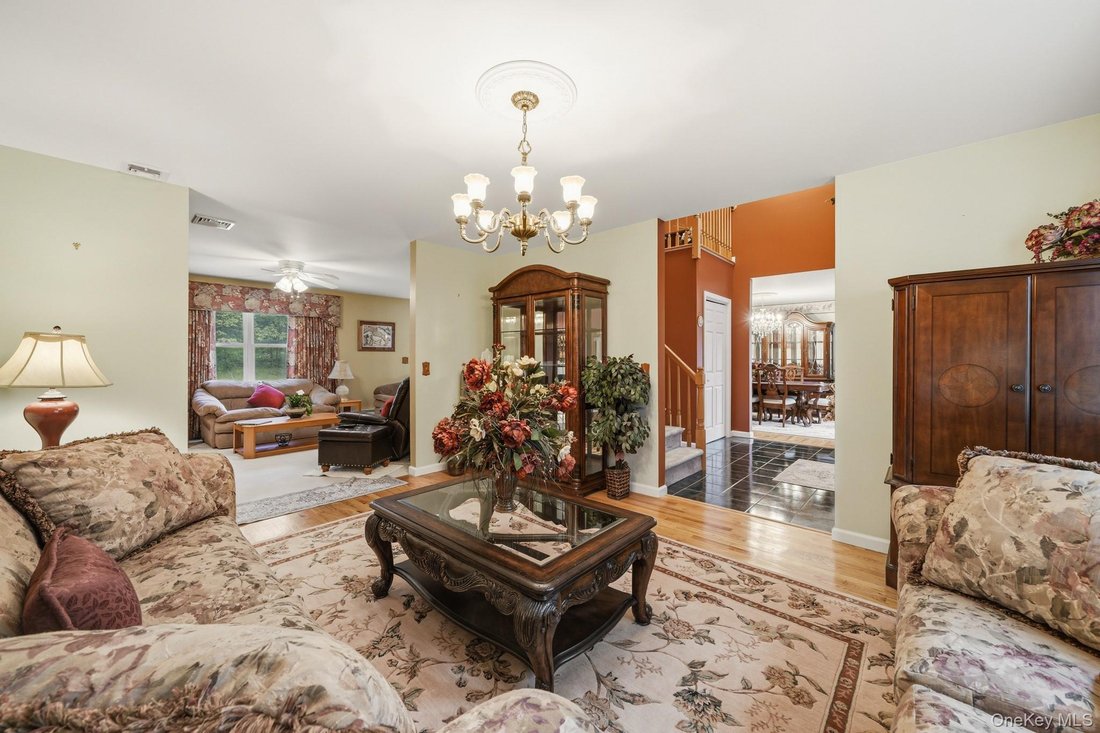 House in Monroe, New York, United States 4 - 18630403