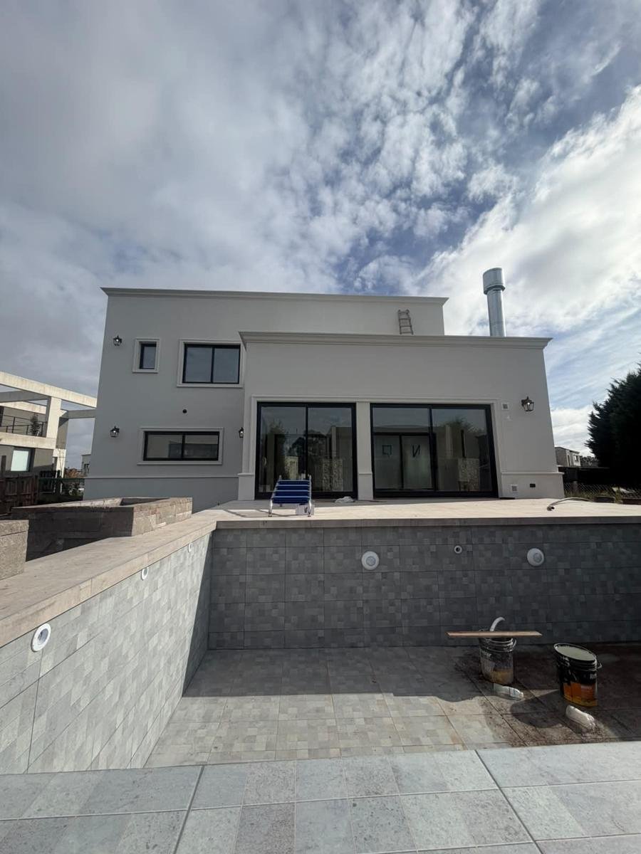 House in Mar del Plata, Buenos Aires Province, Argentina 2 - 18627002