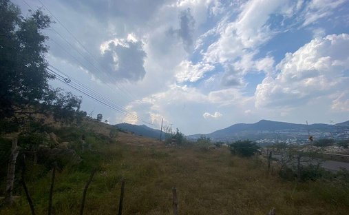 Terrain à Lomas de Buenavista, Michoacán, Mexique 1