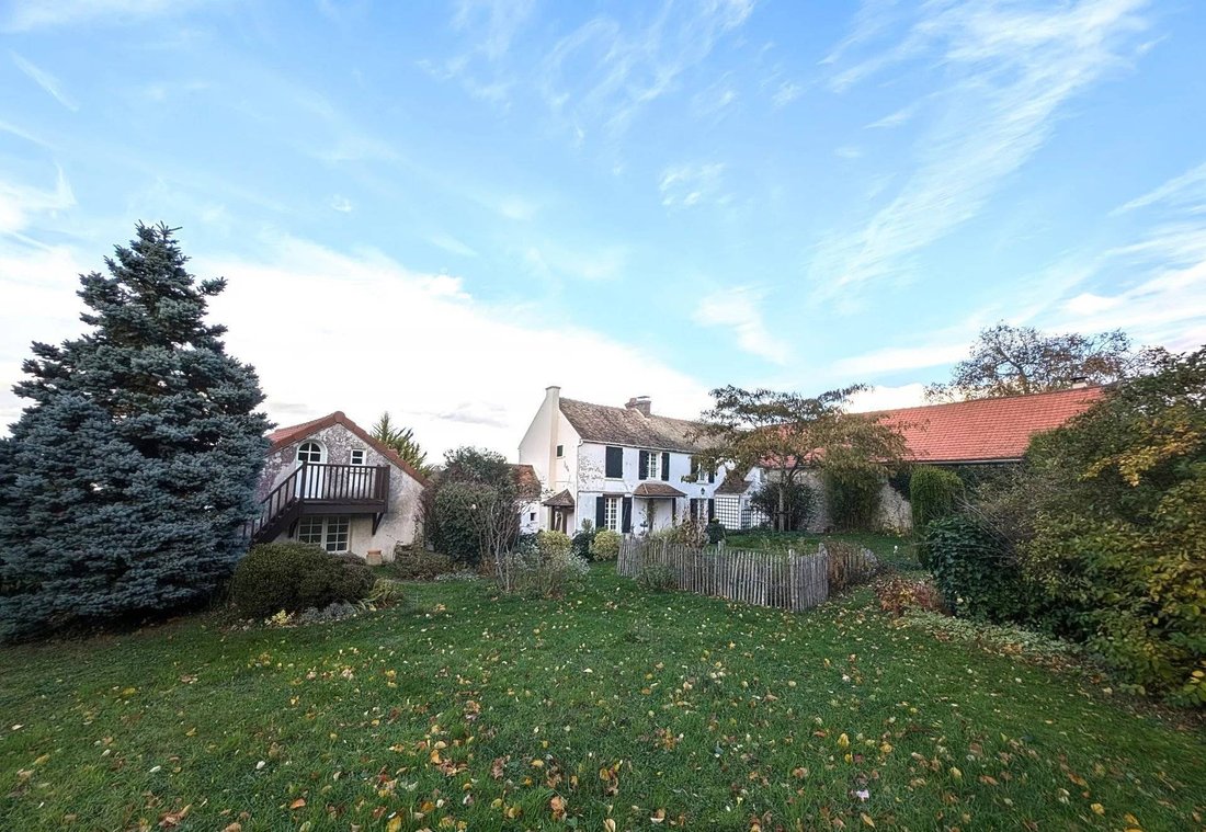 House in Neauphle-le-Château, Ile-de-France, France 3 - 16164570