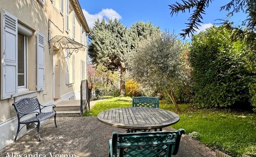 House in Pontel, Saint-Germain-en-Laye, France 1