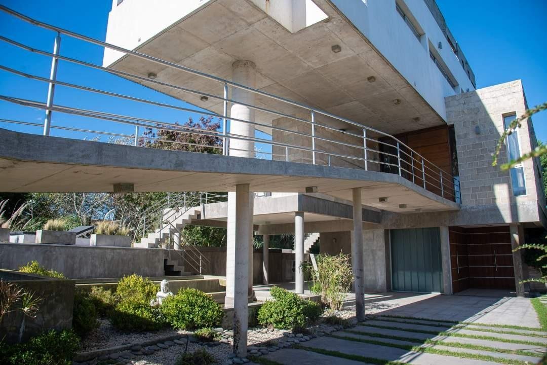 House in Cariló, Buenos Aires Province, Argentina 2 - 18627101