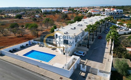 Villa en Praia dos Pescadores, Olhos de Agua, Portugal 1