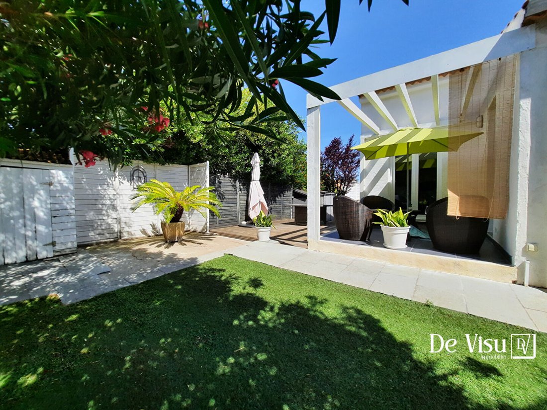 Villa in Sud, Saint-Jean-de-Vedas, France 5 - 18630268