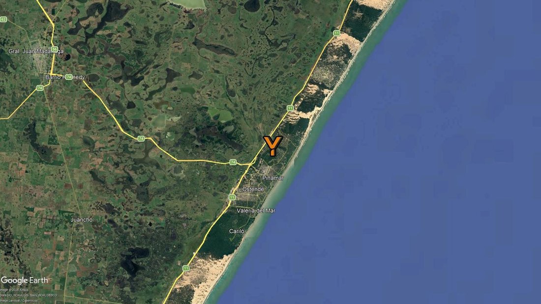 House in Pinamar, Buenos Aires Province, Argentina 5 - 18626981