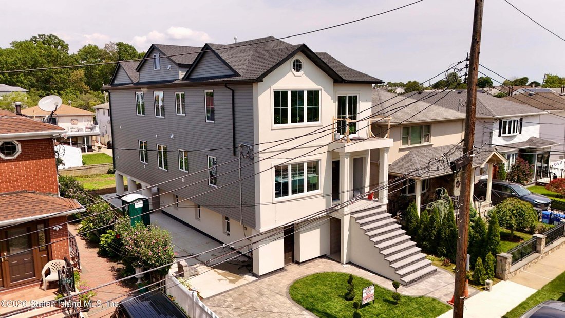 House in New York, New York, United States 1 - 18545007