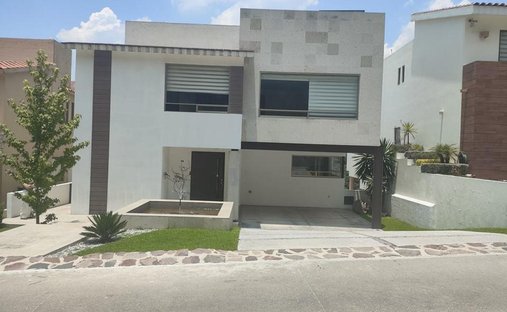House in Ciudad López Mateos, State of Mexico, Mexico 1