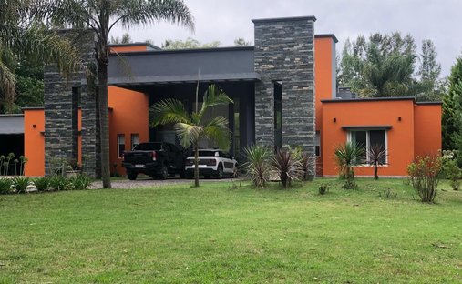House in Abasto, Buenos Aires Province, Argentina 1