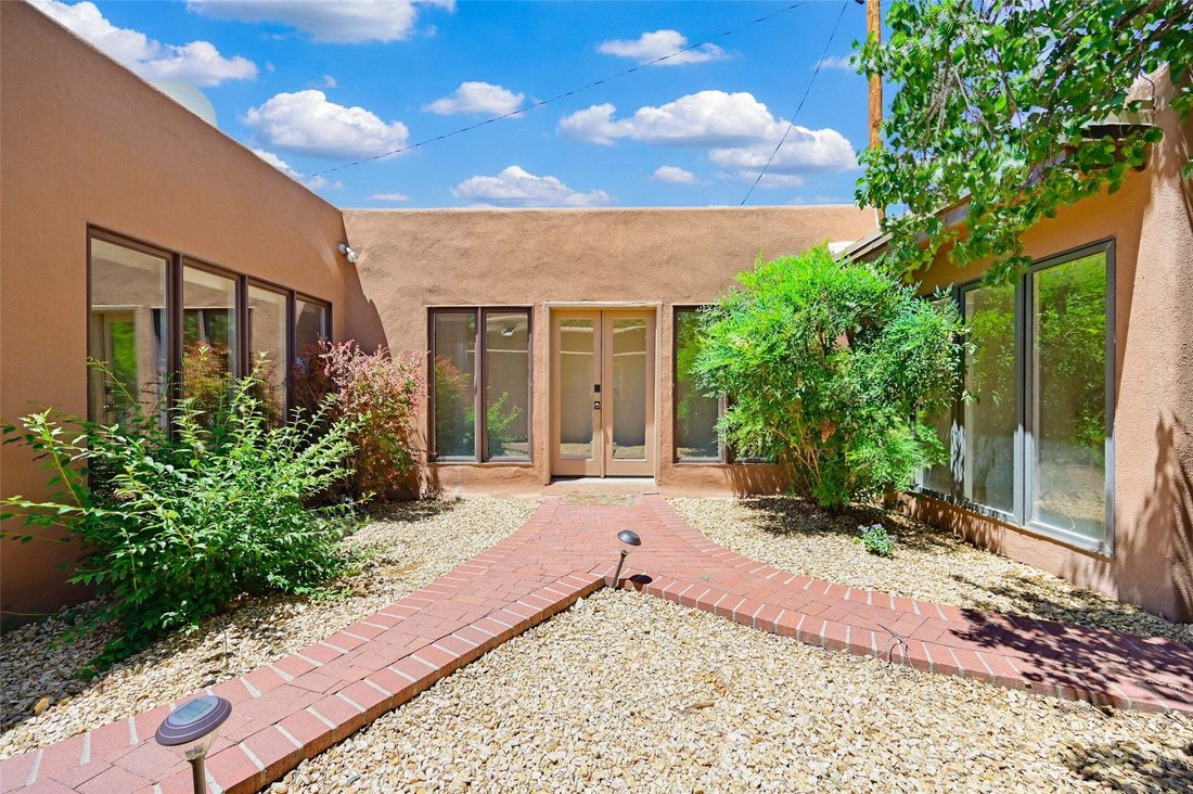 House in Lamy, New Mexico, United States 1 - 18628357