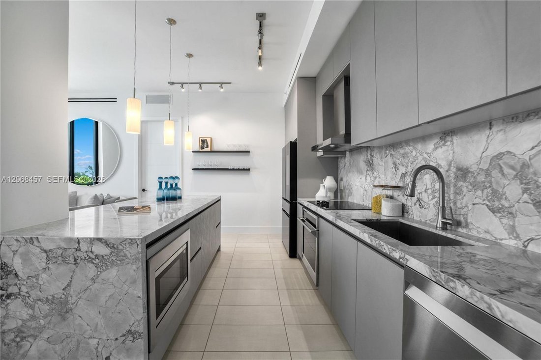 Condo in Miami Beach, Florida, United States 3 - 18629682