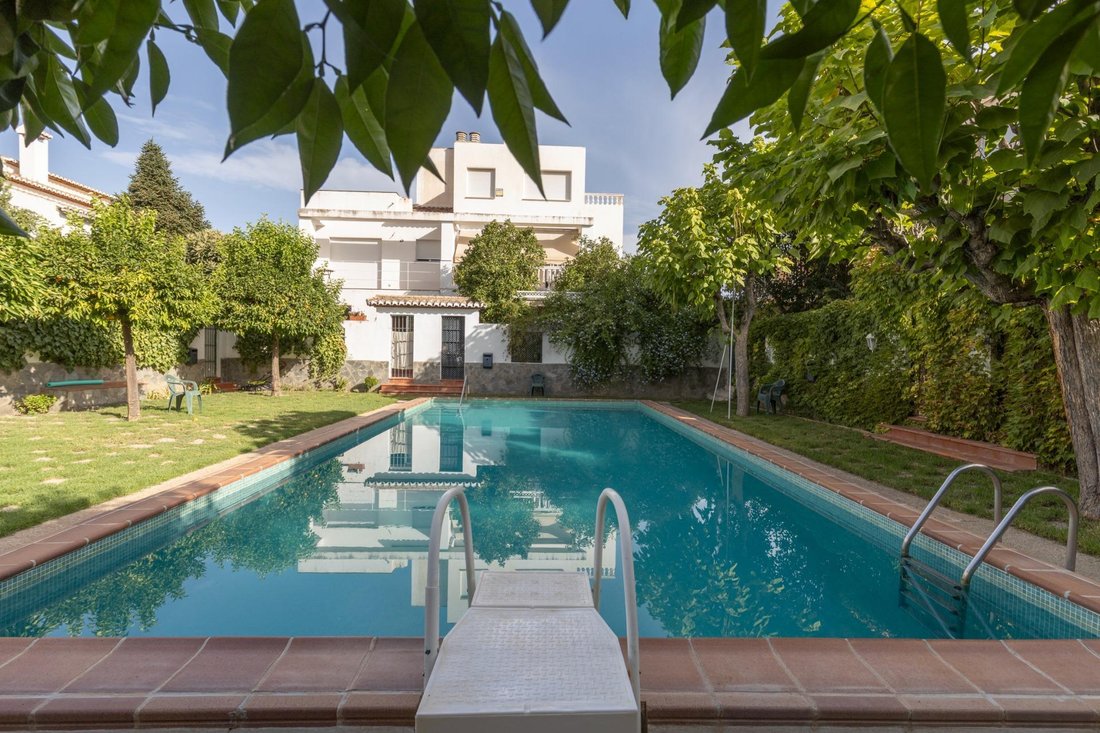 Genil, Granada, Spain 2 - 18629633
