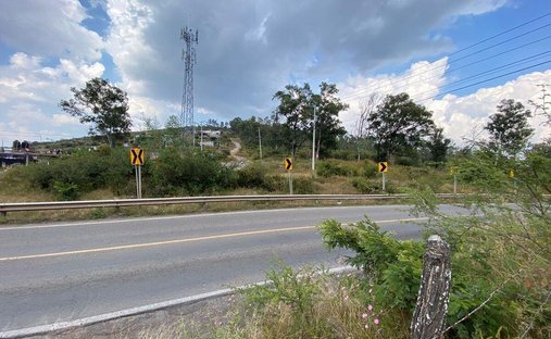Land in Lomas de Buenavista, Michoacán, Mexico 1