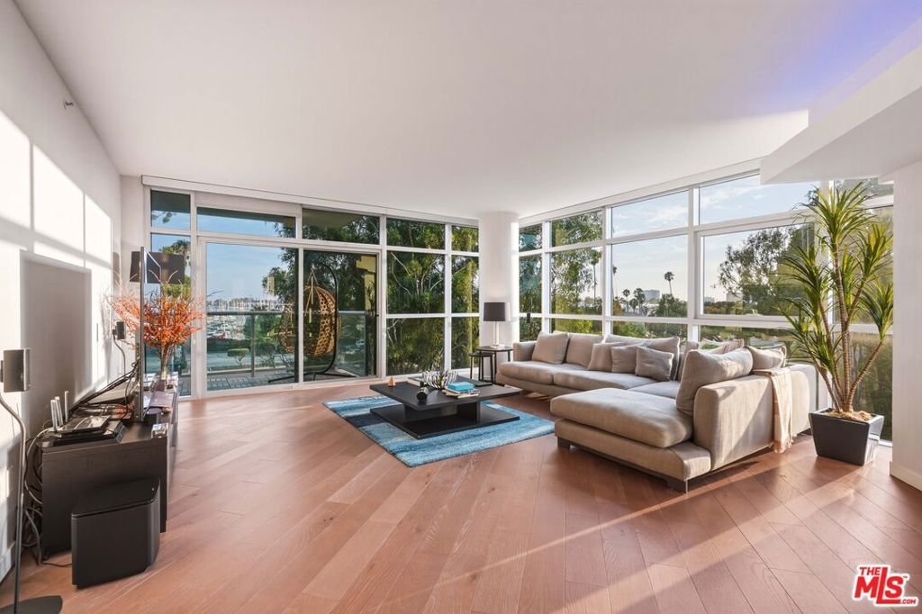 Condo in Marina del Rey, California, United States 1 - 18629324