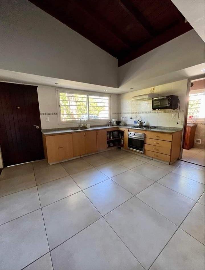 House in General Juan Madariaga, Buenos Aires Province, Argentina 4 - 18627063