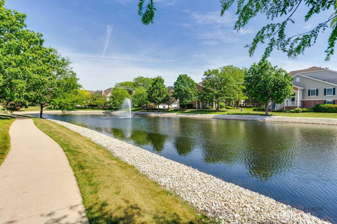 Condo in Vernon Hills, Illinois, United States 3 - 18628595