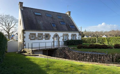 House in Zone Urbaine, Arradon, France 1