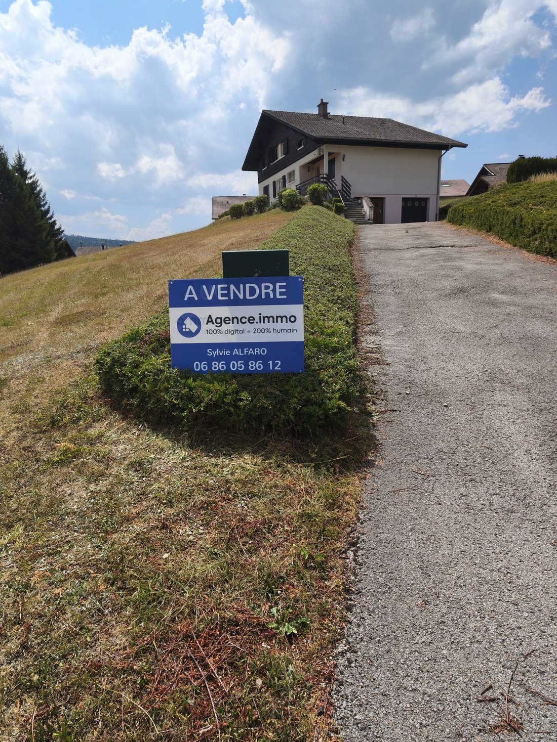 House in Vaux-et-Chantegrue, Bourgogne – Franche-Comté, France 1 - 18389952