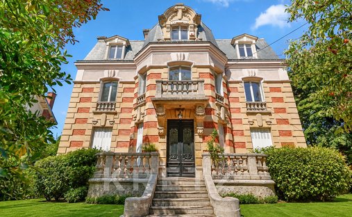 House in Chatou, Ile-de-France, France 1
