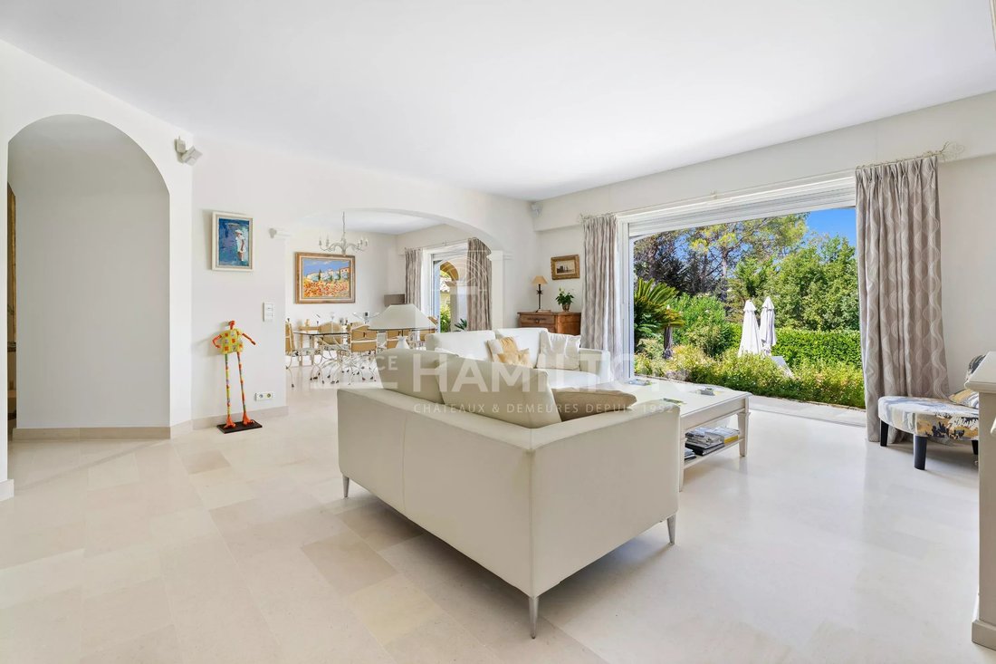 Villa in Valbonne, Provence-Alpes-Côte d'Azur, France 5 - 18630061