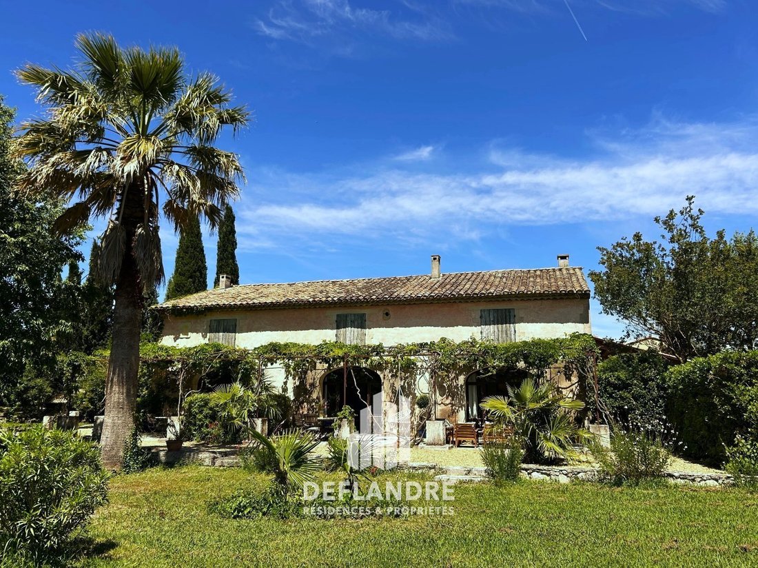 House in Saint-Rémy-de-Provence, Provence-Alpes-Côte d'Azur, France 1 - 16012934