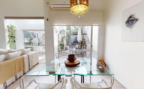House in Buenos Aires, Buenos Aires, Argentina 1