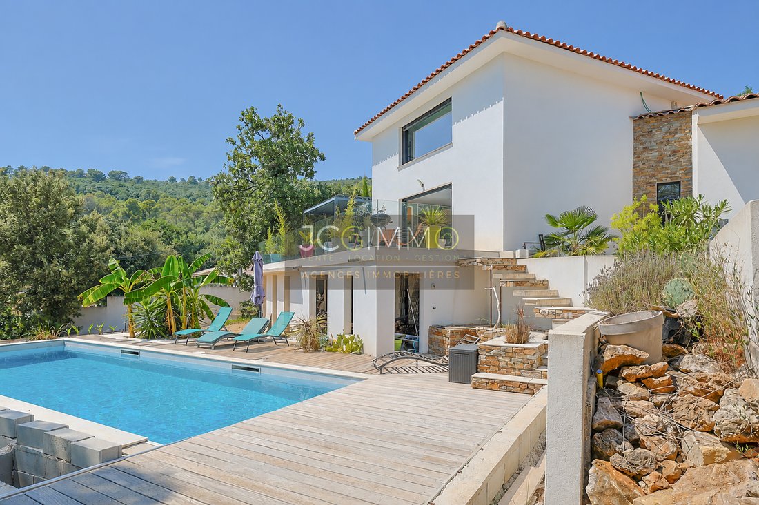 Villa en Garéoult, Provenza-Alpes-Costa Azul, Francia 1 - 18629801