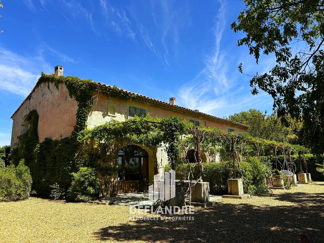 House in Saint-Rémy-de-Provence, Provence-Alpes-Côte d'Azur, France 3 - 16012934