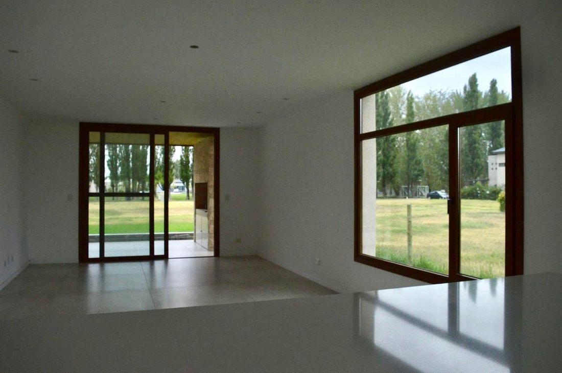 House in Neuquen, Neuquen, Argentina 4 - 18627635