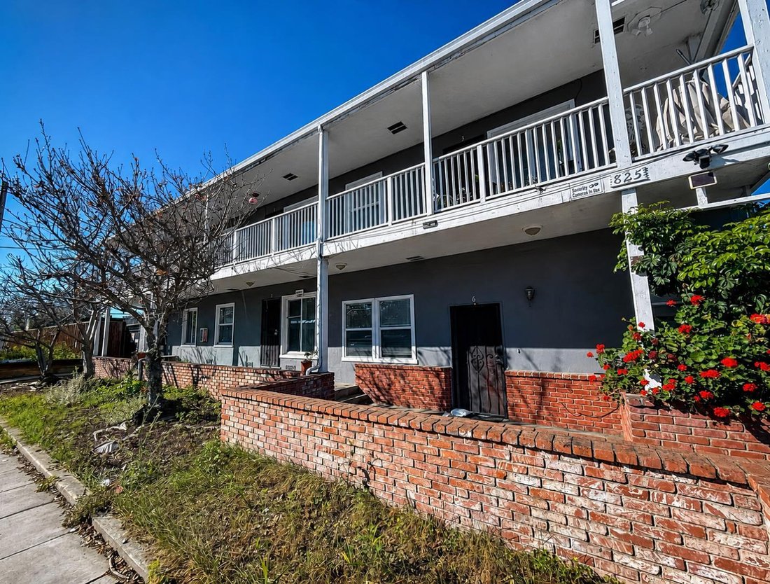 San Leandro, California, United States 1 - 17875738