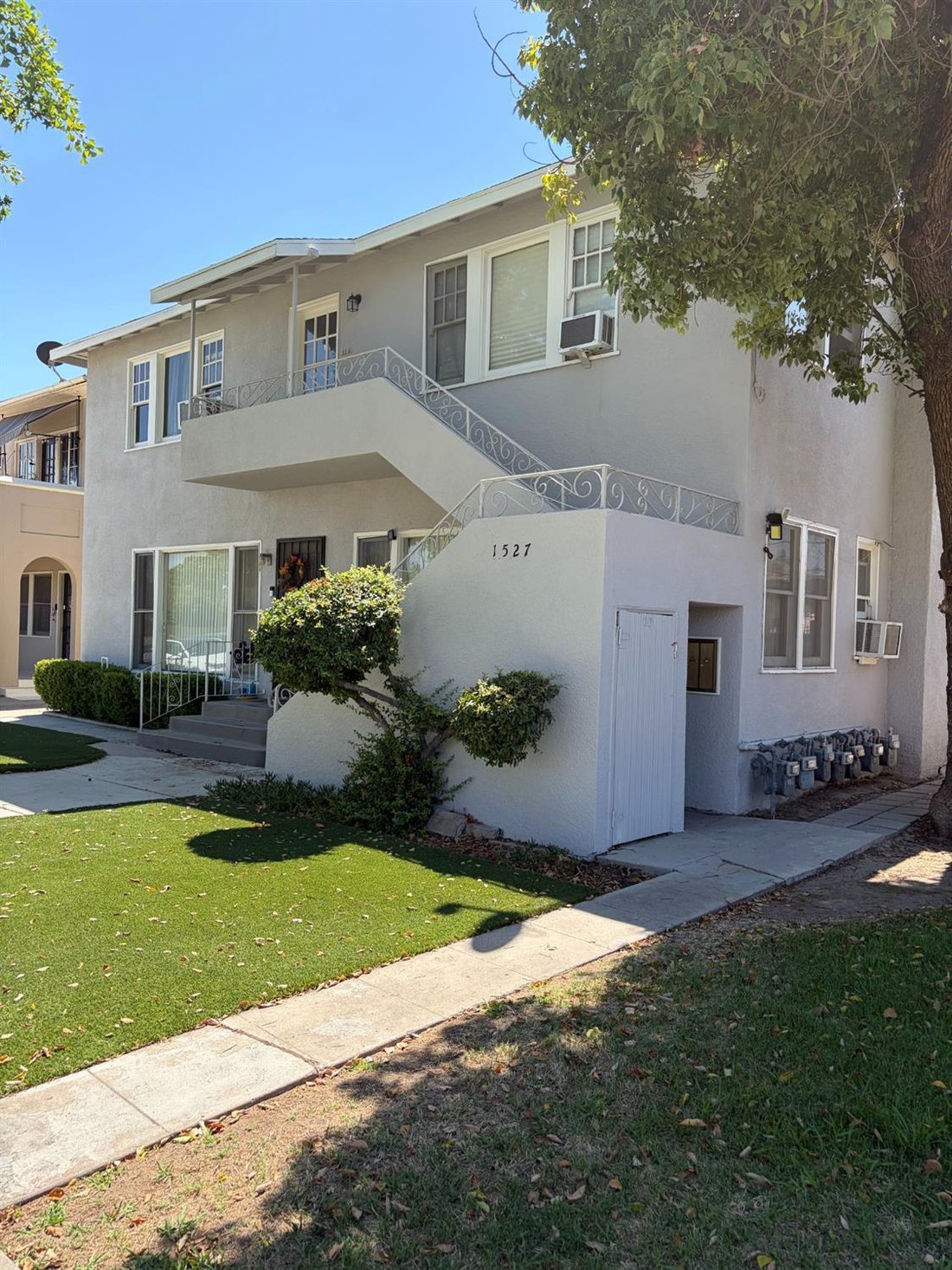 Fresno, California, United States 2 - 18627913