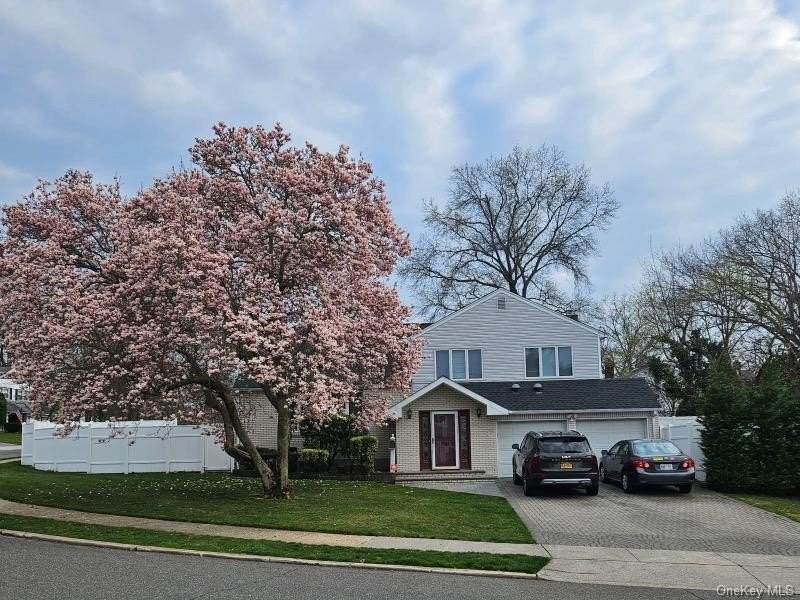 House in Syosset, New York, United States 2 - 17883484