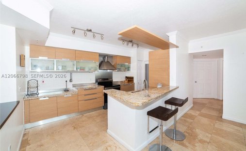 Condo in Golden Beach, Florida, United States 1