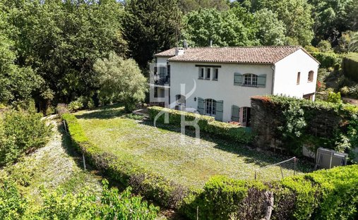 Estate in Mougins, Provence-Alpes-Côte d'Azur, France 1
