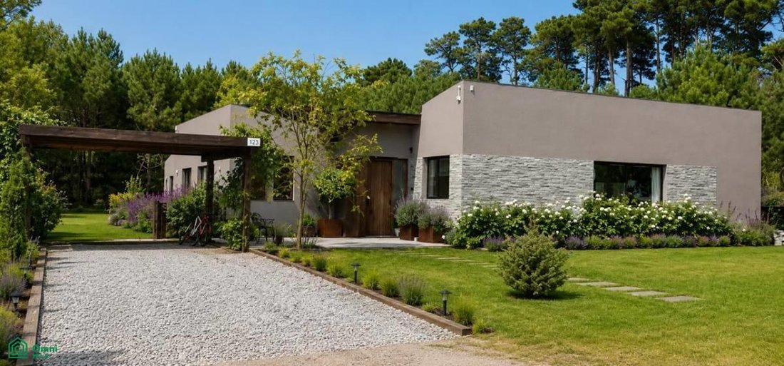 Casa in Pinamar, Provincia di Buenos Aires, Argentina 1 - 18026849