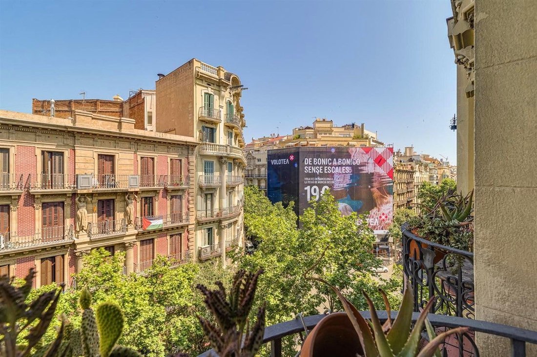 Apartment in Eixample, Barcelona, Spain 2 - 18626550