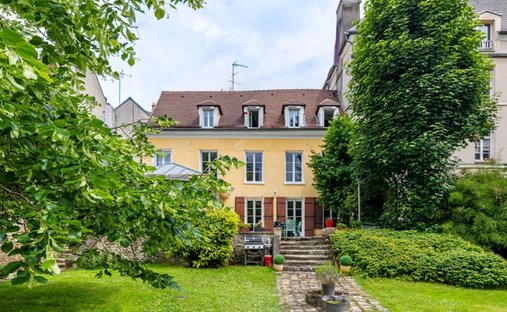 House in Sud, Triel-sur-Seine, France 1