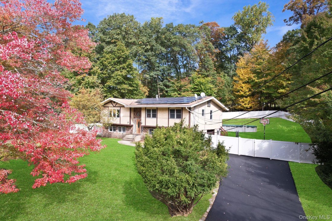 House in Airmont, New York, United States 4 - 18628185