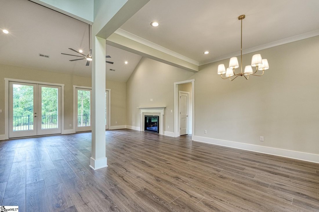 House in Spartanburg, South Carolina, United States 3 - 18628093