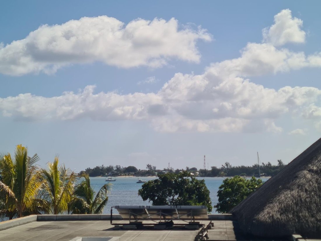 Townhouse in Black River, Rivière Noire District, Mauritius 1 - 18626602